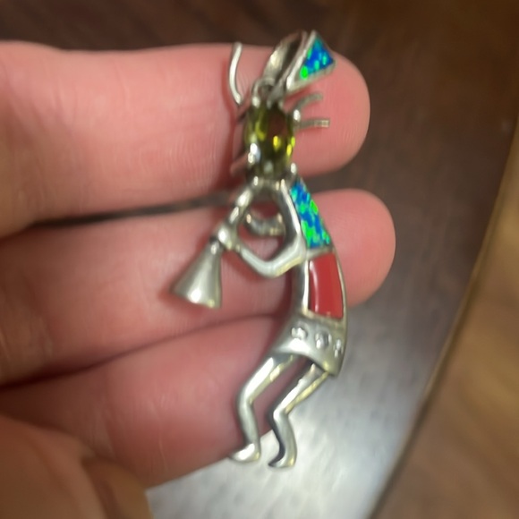 Sterling silver kokopelli pendant - Picture 3 of 5